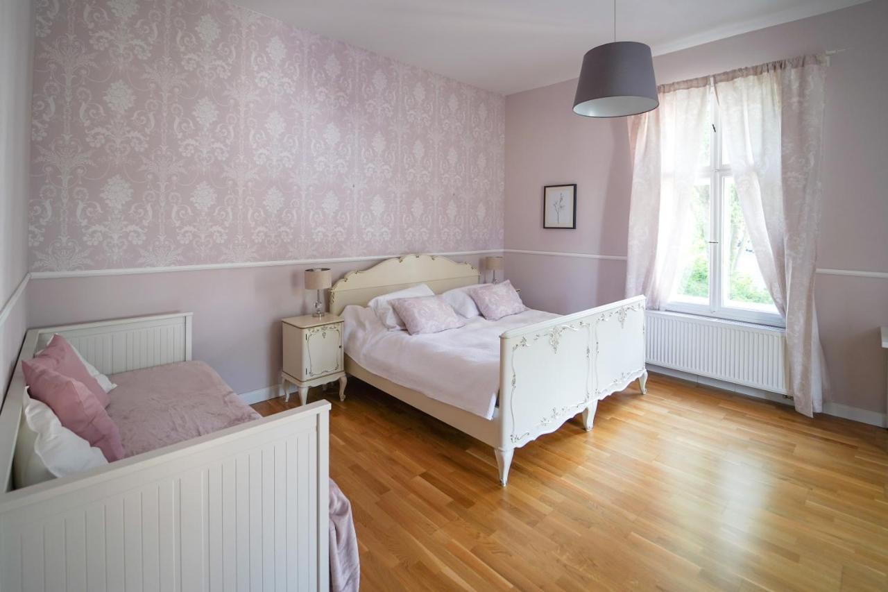 Spa Apartments Theresia Dubi  Exterior photo
